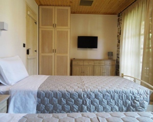 Nikitis Luxury Family Villa - main bedroom