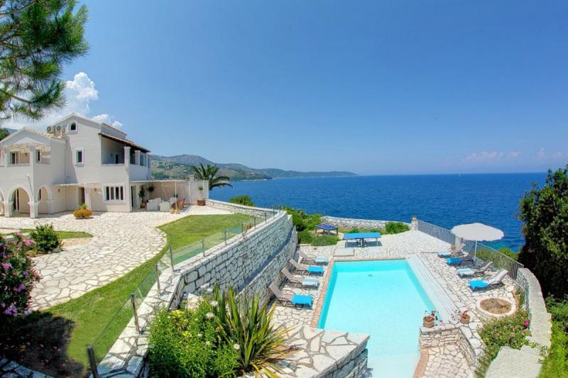 Hollywood celebrities with homes in Greece