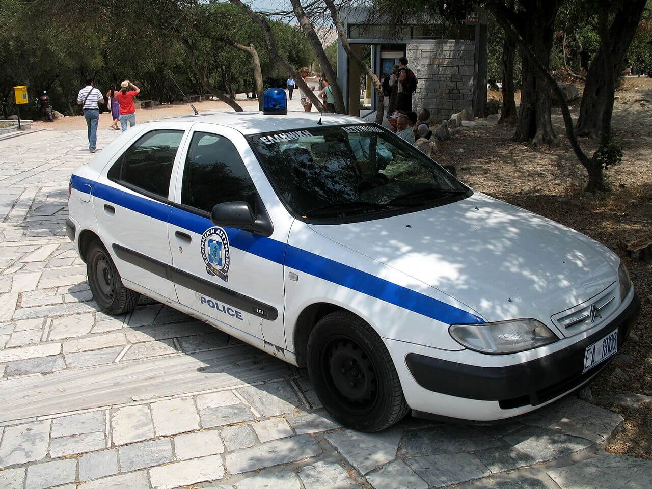 The Sithonia police arrested beach thefts
