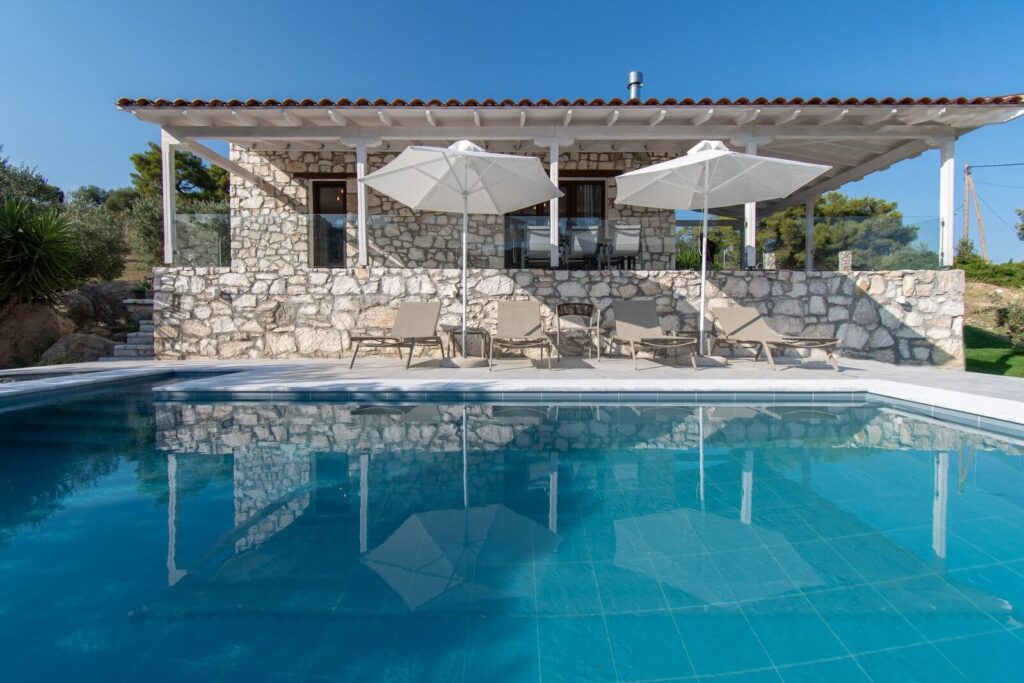 Villa Olvia Vourvourou swimming pool