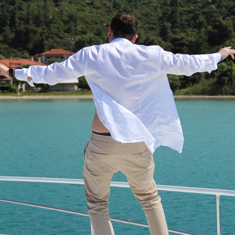 Prive Cruises Greece party